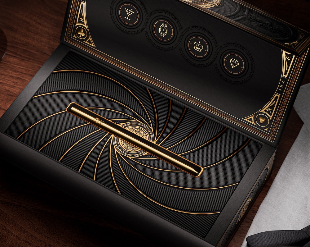 Theory11 James Bond box set 001